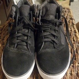 Tom's black sneakers size 9.5